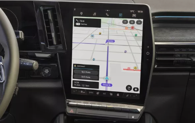 Waze预装在带有大而醒目的显示屏的精选车辆中