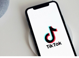 TIKTOK改进了移动应用程序中的直接消息