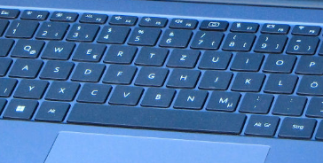 华为MateBookD14优雅的14英寸笔记本电脑电池续航时间非常长