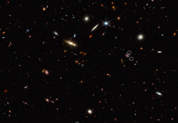 韦伯在早期宇宙中探测到300万光年长的星系丝