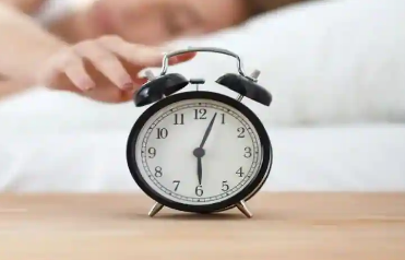 睡太多是时候检查一下营养在睡过头中的作用了